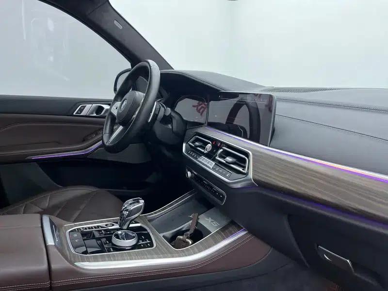 BMW X5 2022 xDrive 40Li M Sport Package — миниатюра 17
