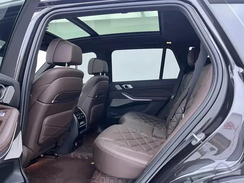 BMW X5 2022 xDrive 40Li M Sport Package — миниатюра 21