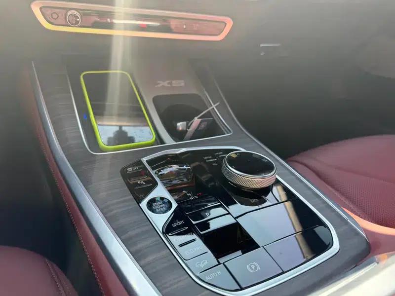 2023 BMW X5 xDrive40Li M Sport Shadow Edition — миниатюра 20