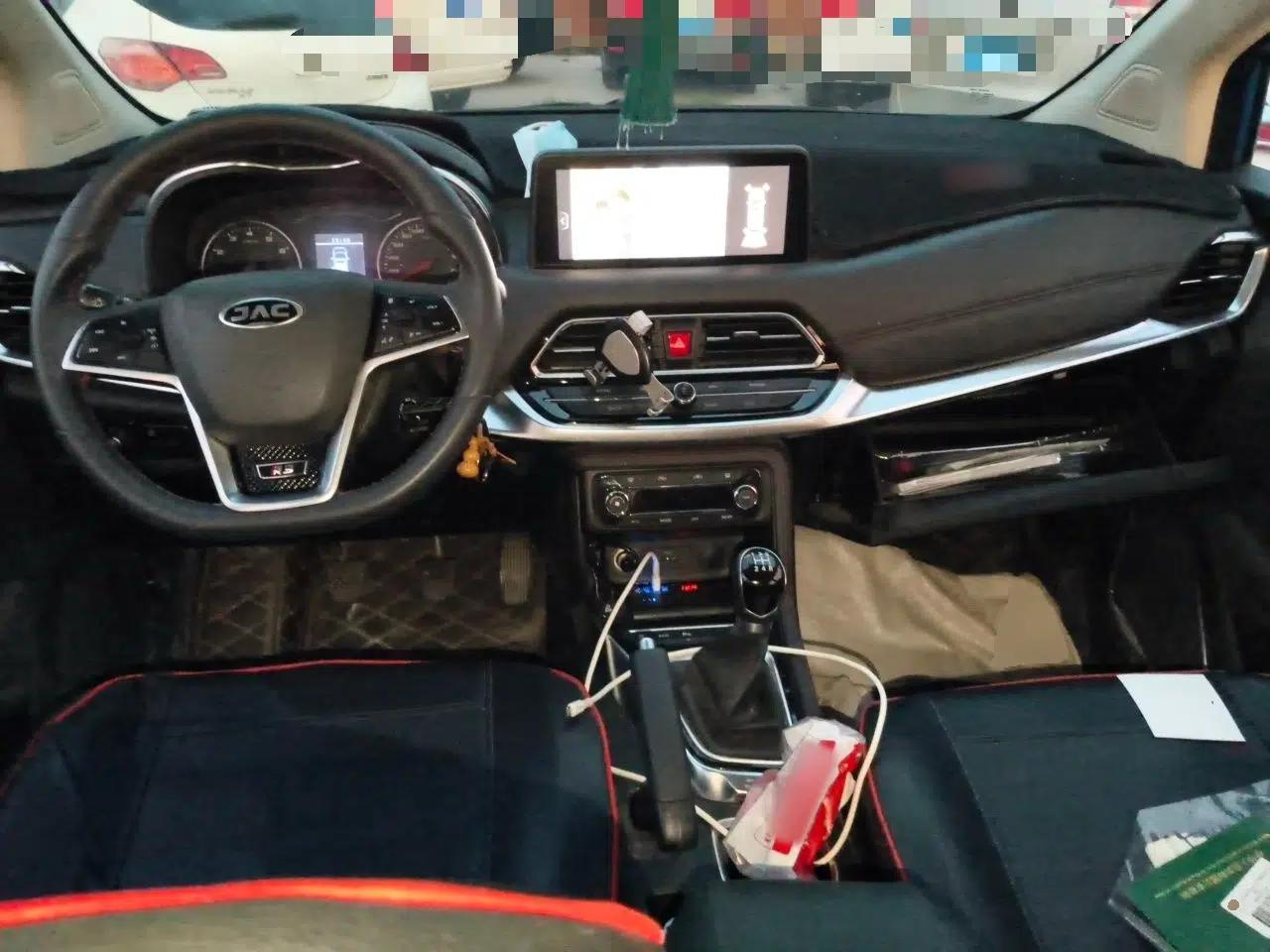 JAC Group Refine R3 2018 1.6L Manual Luxury Sunroof Model — миниатюра 9