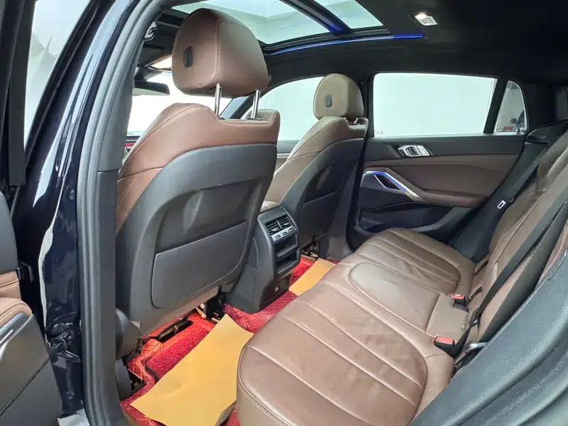 2020 BMW X6 xDrive30i M Sport Package — миниатюра 11