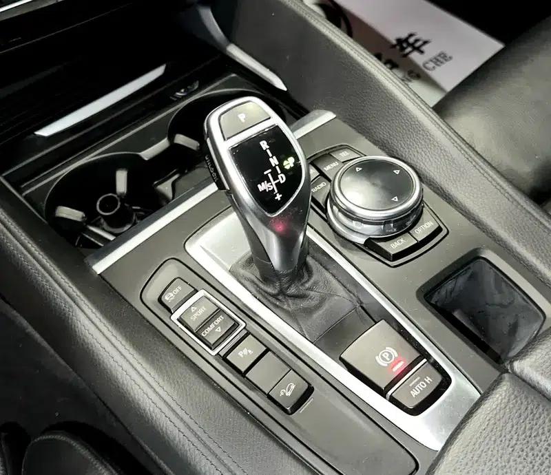 BMW X6 2015 xDrive35i Luxury — миниатюра 11
