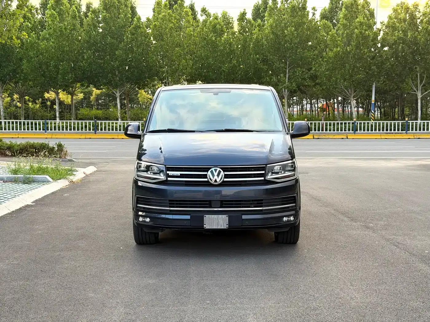 Multivan 2019 2.0TSI 4WD Premium Edition 7-Seater — миниатюра 1