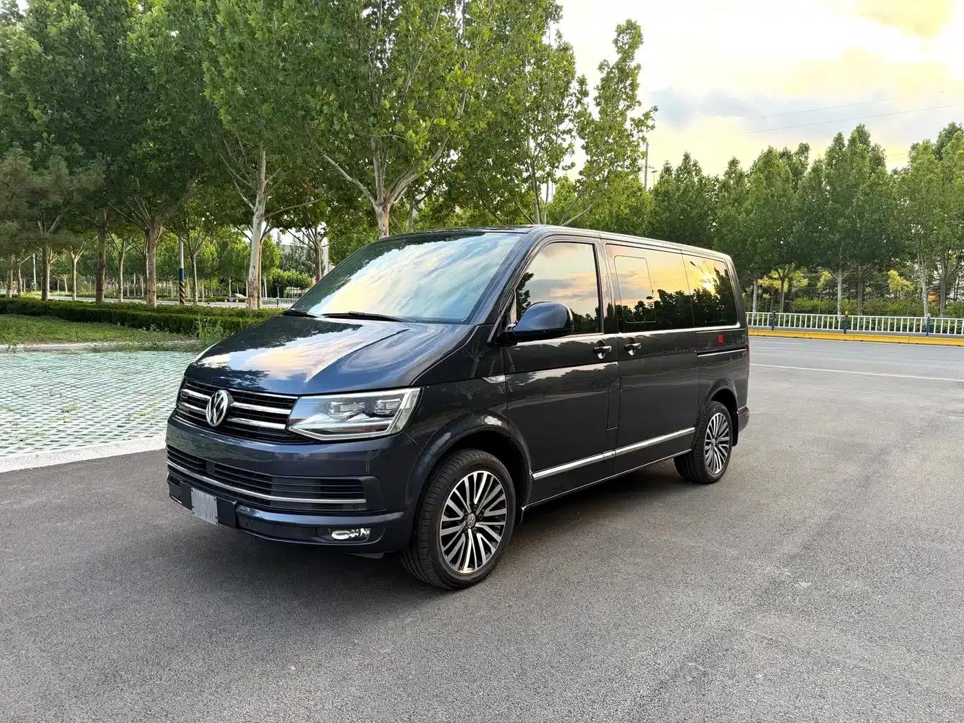 Multivan 2019 2.0TSI 4WD Premium Edition 7-Seater — миниатюра 2