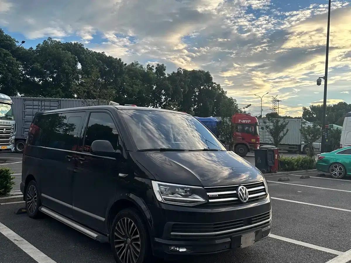 Multivan 2019 2.0TSI 4WD Premium Edition 7-Seater — миниатюра 2