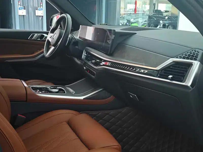 BMW X7 2023 xDrive40i M Sport Package — миниатюра 15