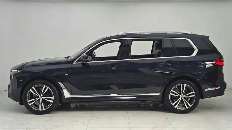 BMW X7 2023 xDrive40i M Sport Package — миниатюра 4