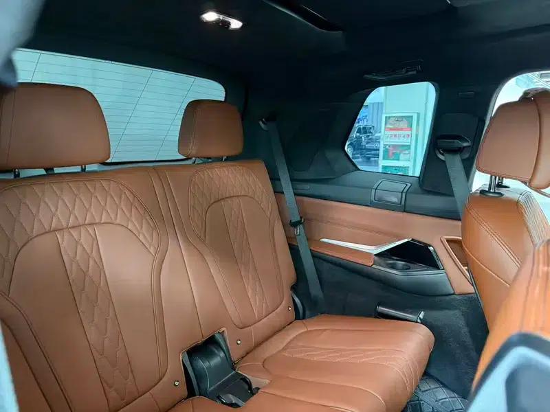 BMW X7 2022 xDrive40i M Sport Package — миниатюра 14