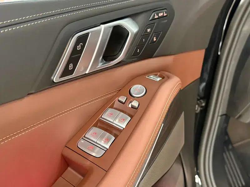 BMW X7 2026 xDrive40i Leading Luxury Package 7-seater — миниатюра 25