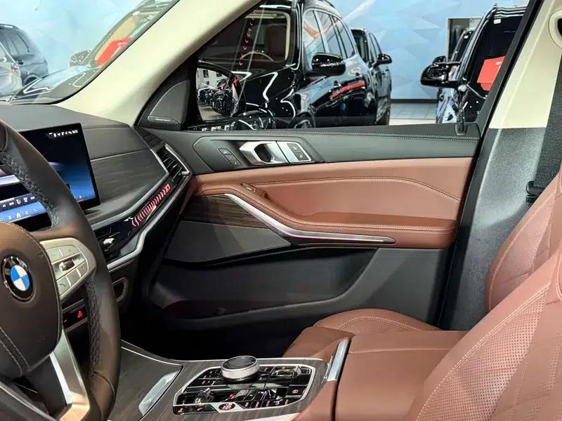 BMW X7 2026 xDrive40i Leading Luxury Package 7-seater — миниатюра 26