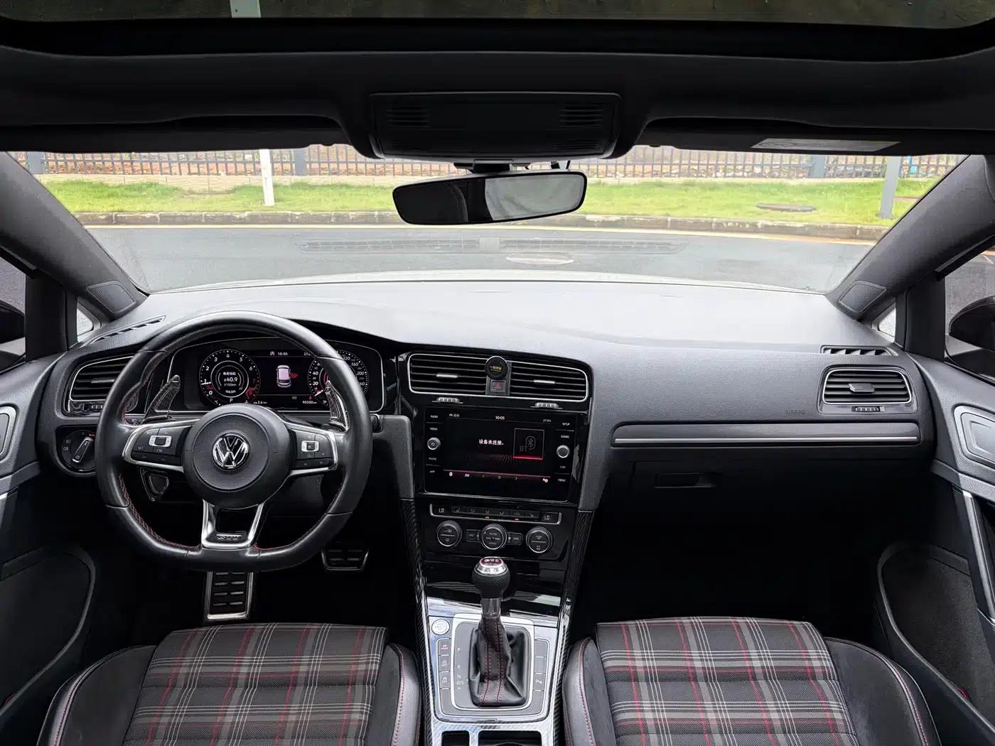 2018 Golf GTI 2.0TSI GTI — миниатюра 16