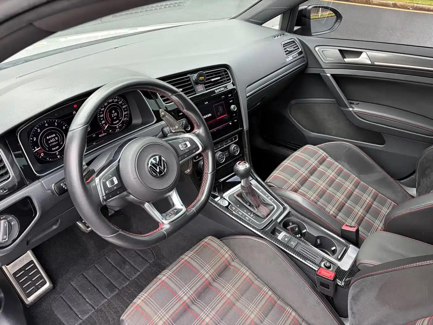 2018 Golf GTI 2.0TSI GTI — миниатюра 10