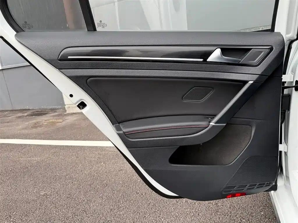 2016 Golf GTI 2.0TSI GTI — миниатюра 15