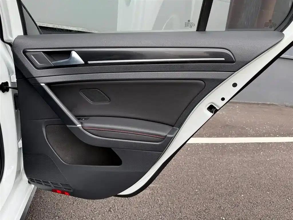 2016 Golf GTI 2.0TSI GTI — миниатюра 19