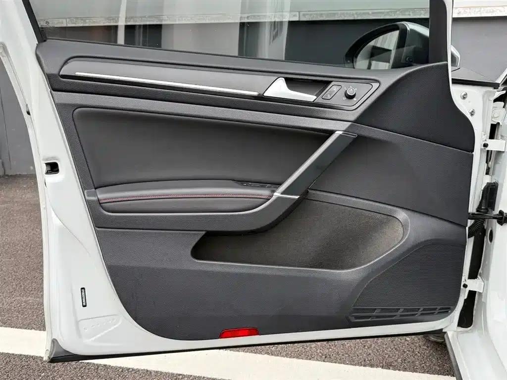 2016 Golf GTI 2.0TSI GTI — миниатюра 10