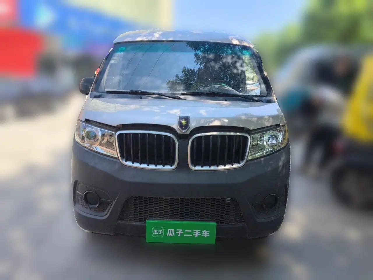Jinbei Hiace X30 2020 1.5L Van Super-Enjoyment Model China VI Standard SWC15M — миниатюра 2