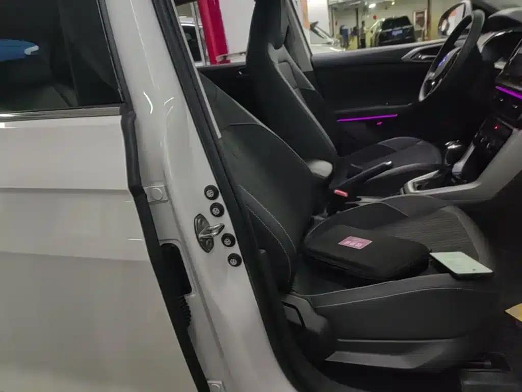 2020 Volkswagen T-Cross 280TSI DSG Comfort Edition — миниатюра 25