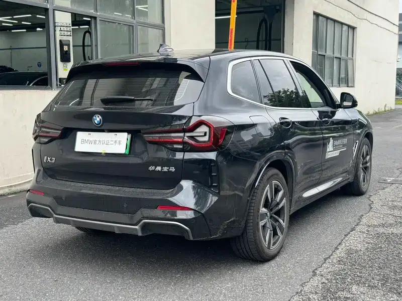 BMW iX3 2024 Leading Edition — миниатюра 3