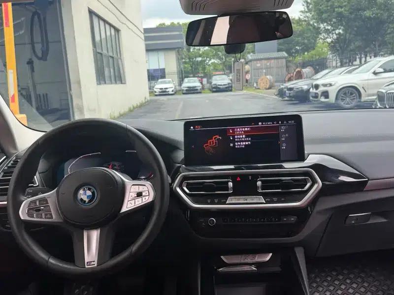 BMW iX3 2024 Leading Edition — миниатюра 7