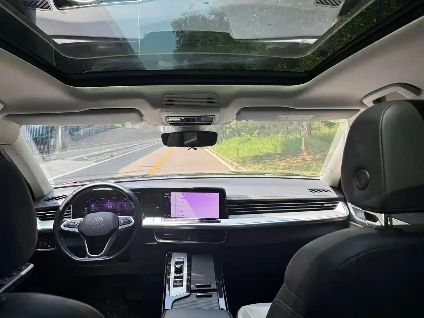 2023 Range Rover 330TSI Luxury Cruiser Edition — миниатюра 11