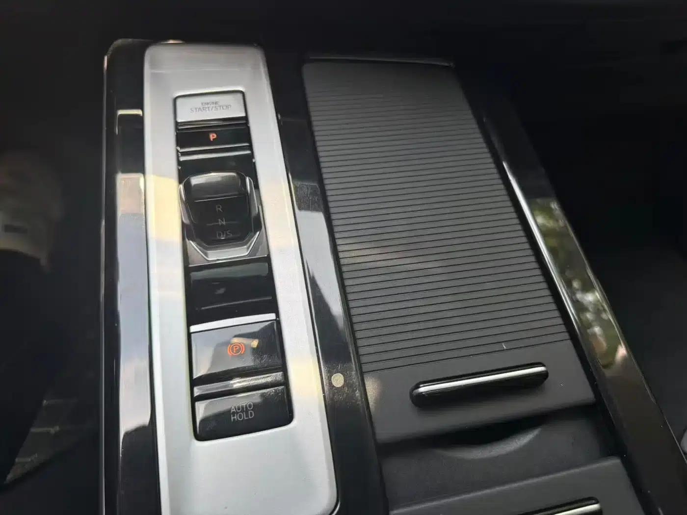 2023 Range Rover 330TSI Luxury Cruiser Edition — миниатюра 8