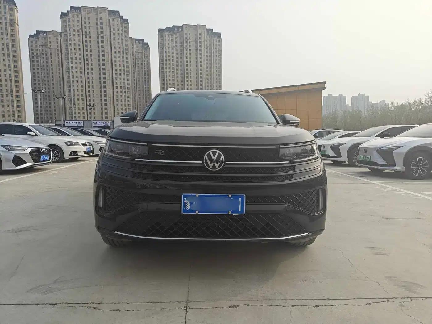 2023 Range Rover 380TSI AWD R-Line Cruiser — миниатюра 2