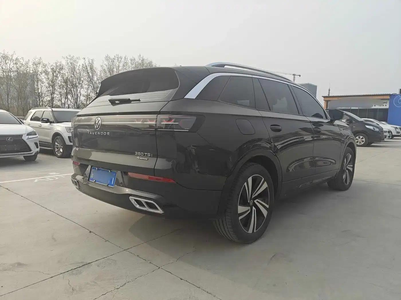 2023 Range Rover 380TSI AWD R-Line Cruiser — миниатюра 9
