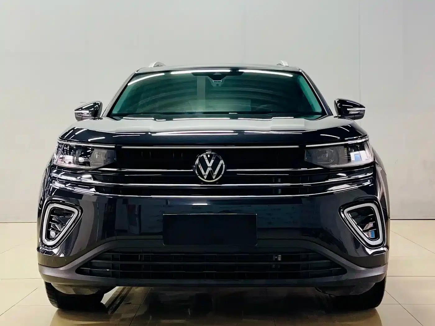 2024 Range Rover 330TSI Luxury Cruiser (Popular Edition) — миниатюра 1