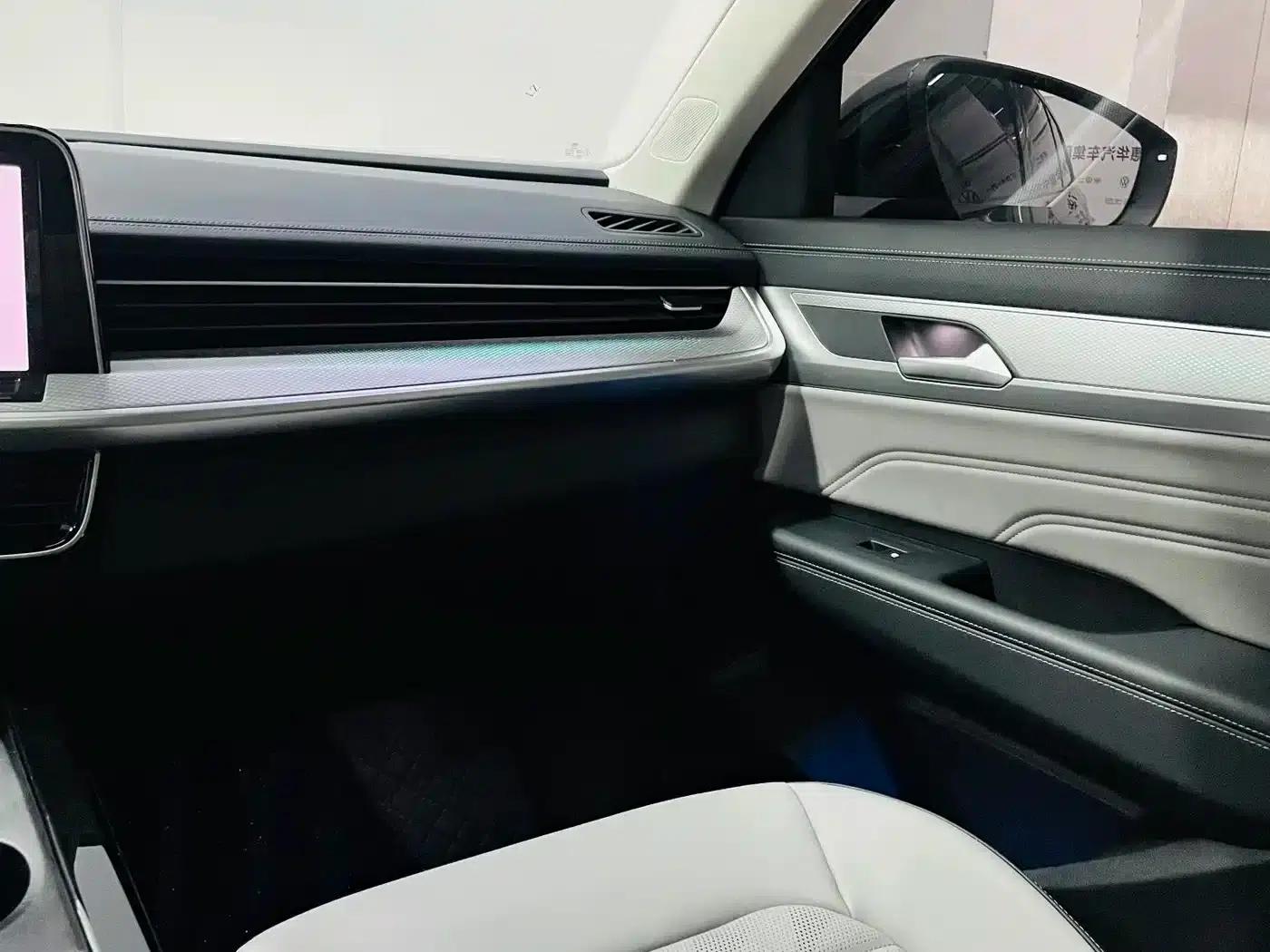2024 Range Rover 330TSI Luxury Cruiser (Popular Edition) — миниатюра 13