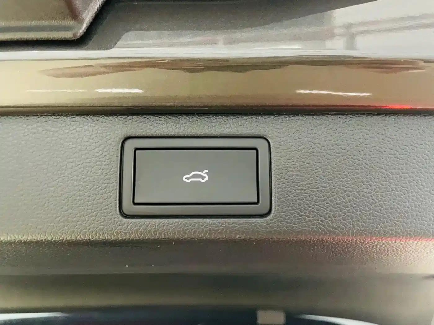 2024 Range Rover 330TSI Luxury Cruiser (Popular Edition) — миниатюра 16