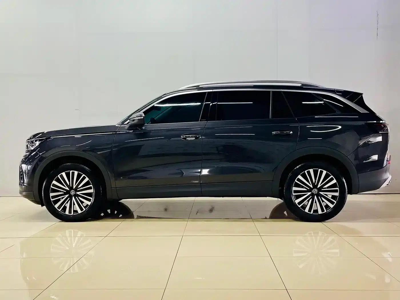 2024 Range Rover 330TSI Luxury Cruiser (Popular Edition) — миниатюра 5