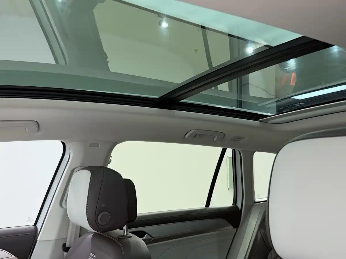 2023 Range Rover 380TSI AWD R-Line Touring Edition — миниатюра 19