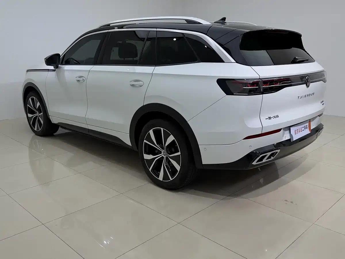 2023 Range Rover 380TSI AWD R-Line Touring Edition — миниатюра 4