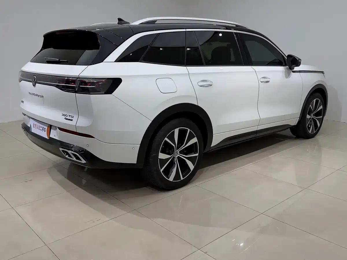 2023 Range Rover 380TSI AWD R-Line Touring Edition — миниатюра 6