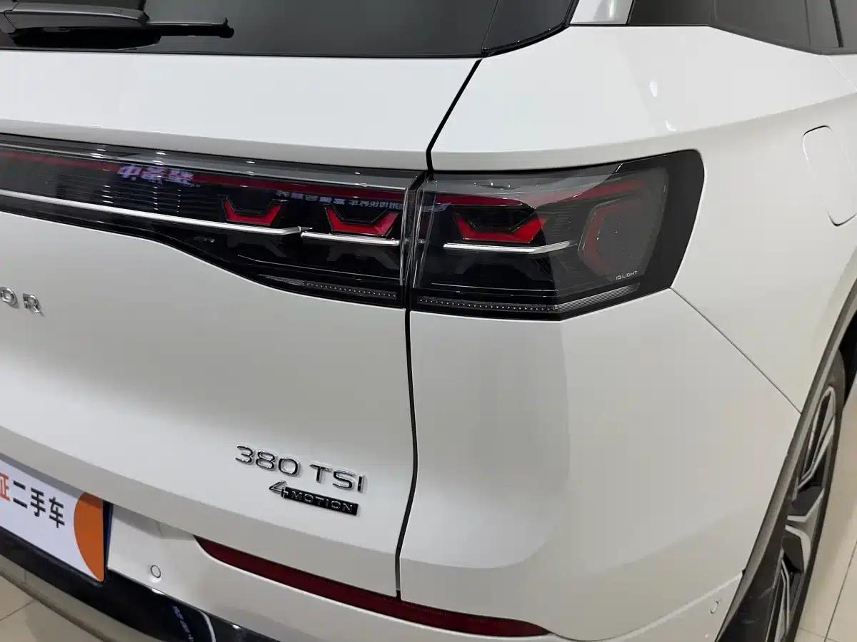 2023 Range Rover 380TSI AWD R-Line Touring Edition — миниатюра 8
