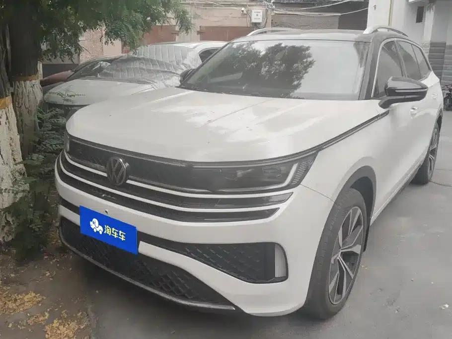 2024 Range Rover 380TSI AWD R-Line Touring Edition — миниатюра 1