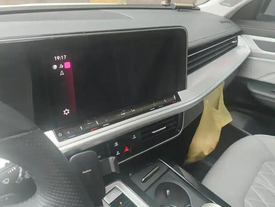 2024 Range Rover 380TSI AWD R-Line Touring Edition — миниатюра 13