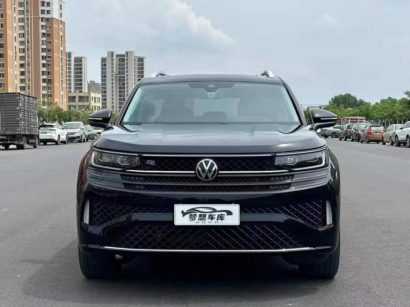 2024 Range Rover 380TSI AWD R-Line Cruiser — миниатюра 1