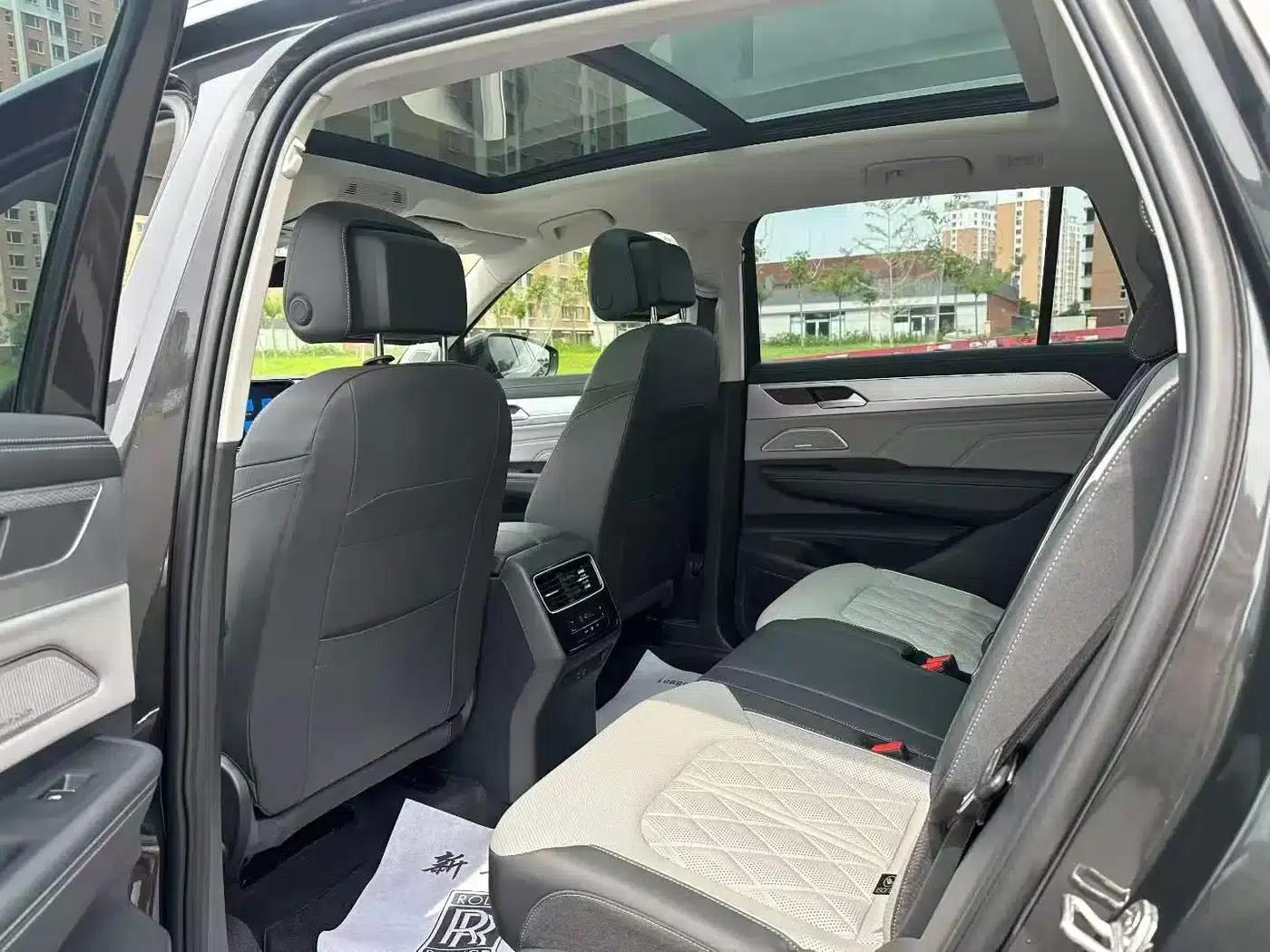 2024 Range Rover 380TSI AWD R-Line Cruiser — миниатюра 5