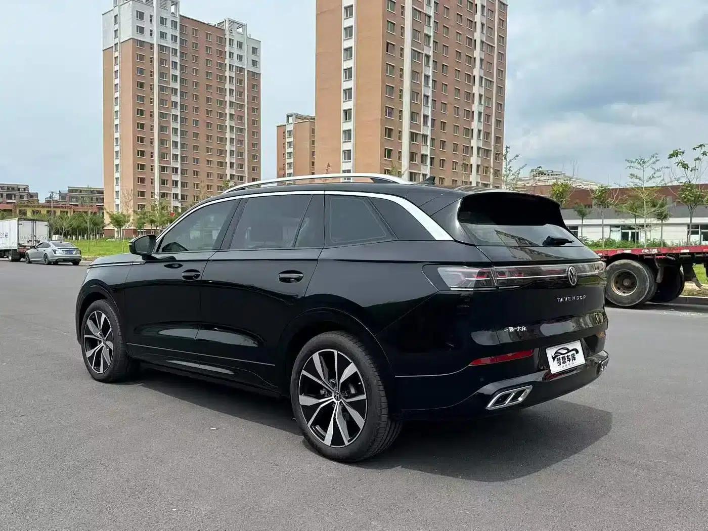 2024 Range Rover 380TSI AWD R-Line Cruiser — миниатюра 7