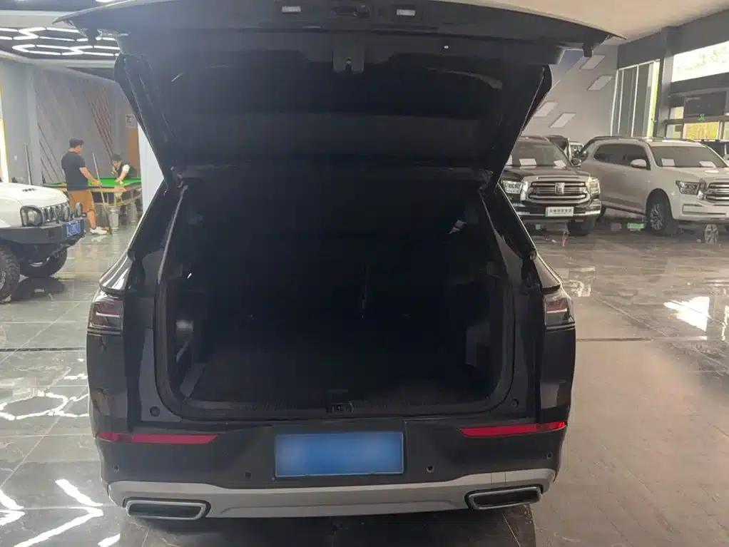 2023 Range Rover 330TSI Luxury Cruiser Edition — миниатюра 13