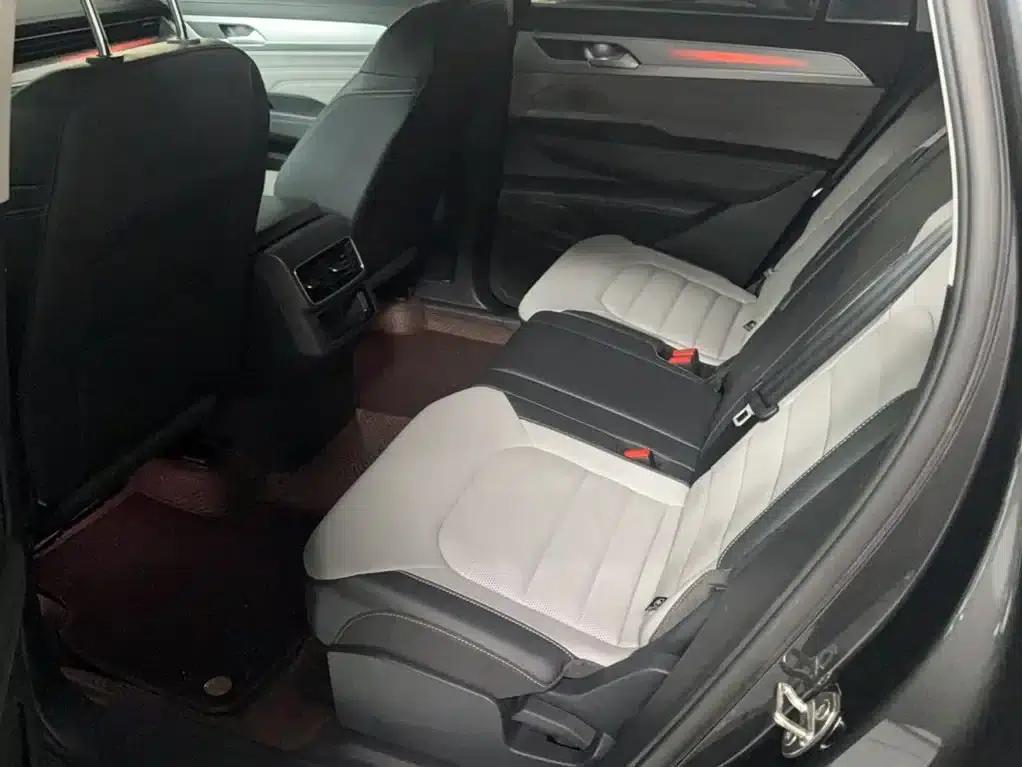 2023 Range Rover 330TSI Luxury Cruiser Edition — миниатюра 18