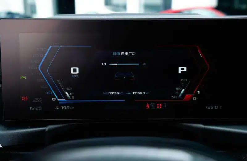 2023 BMW M3 Competition Sedan — миниатюра 16