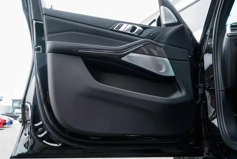 2021 BMW X5 M — миниатюра 11