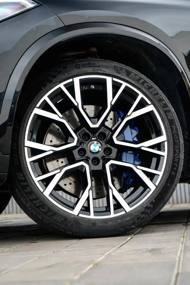 2021 BMW X5 M — миниатюра 10