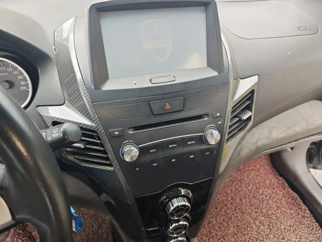 Jinbei Zhishang S30 2014 1.5L Manual Elite Model — миниатюра 13