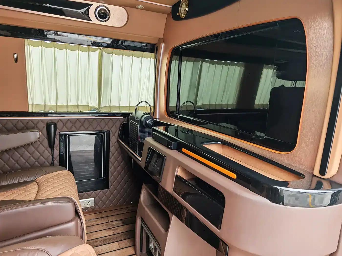 Caravelle 2018 2.0TSI 4WD Comfort Edition 7-Seater — миниатюра 7