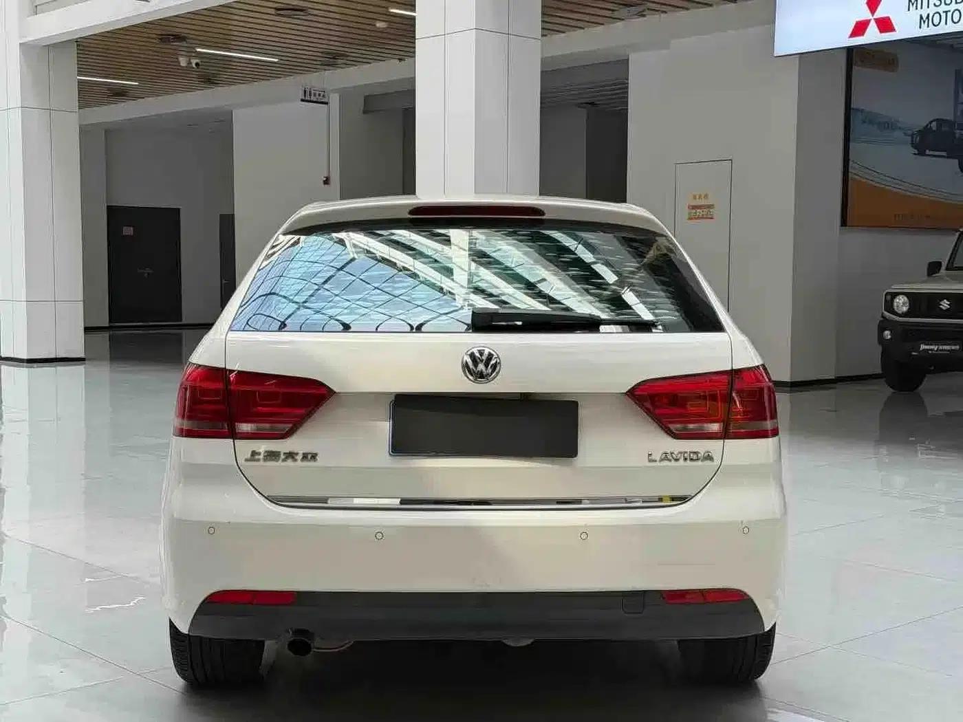 Lavida Gran Turismo 2013 1.6L Automatic Comfort Model — миниатюра 3
