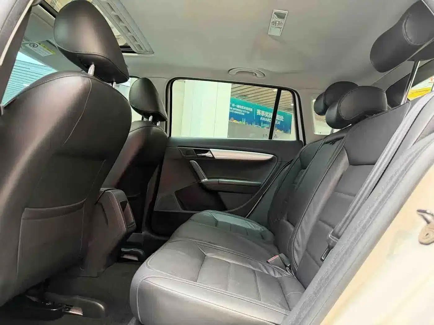 Lavida Gran Turismo 2013 1.6L Automatic Comfort Model — миниатюра 6