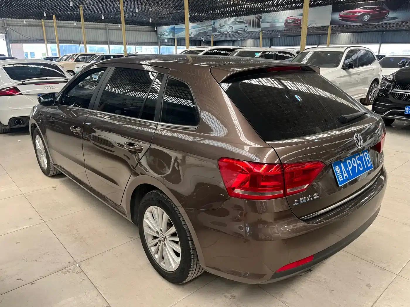 Lavida Gran Turismo 2013 1.6L Automatic Comfort Model — миниатюра 7